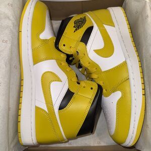 Nike Air Jordan 1 Mid Vivid Sulfur Yellow White BQ6472-170 Unisex Wmns Size 8.5